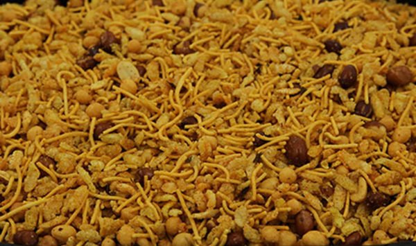 Bombay Sweets BBQ Chanachur (300 Gram) / বোম্বে সুইটস এর বিবিকিউ চানাচুর - Image 3